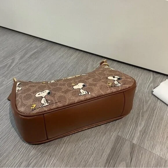 Coach X Peanuts Teri Shoulder Bag In Signature Canvas With Snoopy Print - Picture 5 of 7